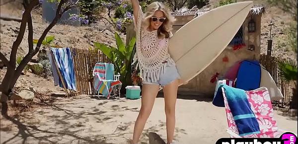  Sweet big ass blonde MILF Chanel Elle danced outdoor after nice posing action